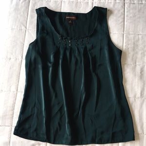 Sleeveless blouse